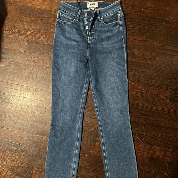 (23) NWT Paige Cindy Crop Jeans - Picture 2 of 10